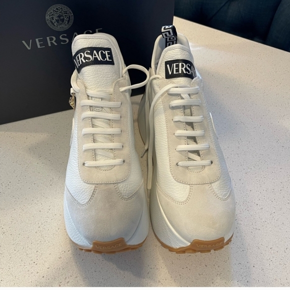 Versace Platform calf Leather Sneakers - Sz 38.5/8.5 New w/Box - Picture 3 of 4